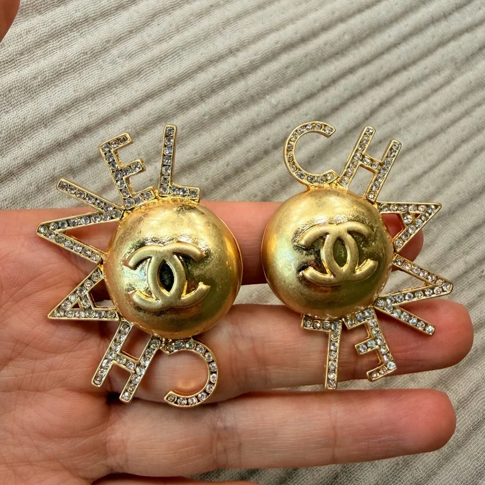 ☀️ Vintage Chanel Rhinestone Logo Statement Clip-On Earrings✨